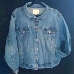 Torrid size 2x blue  jean jacket stretch